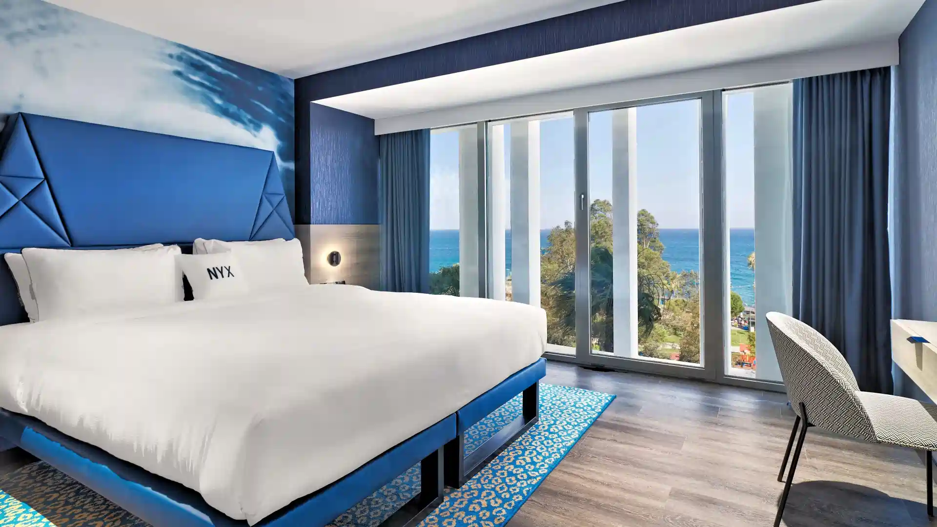 Heaven Suite with Sea View
