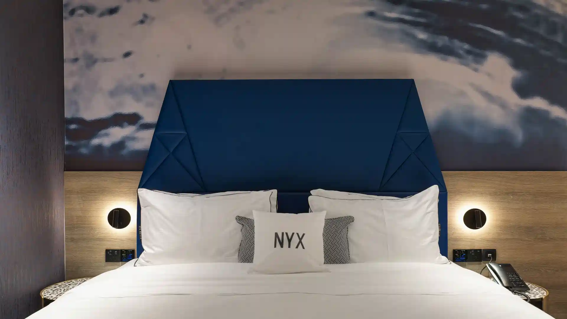 NYX Hotels - spaceExecutiveTripleRoom_01.webp