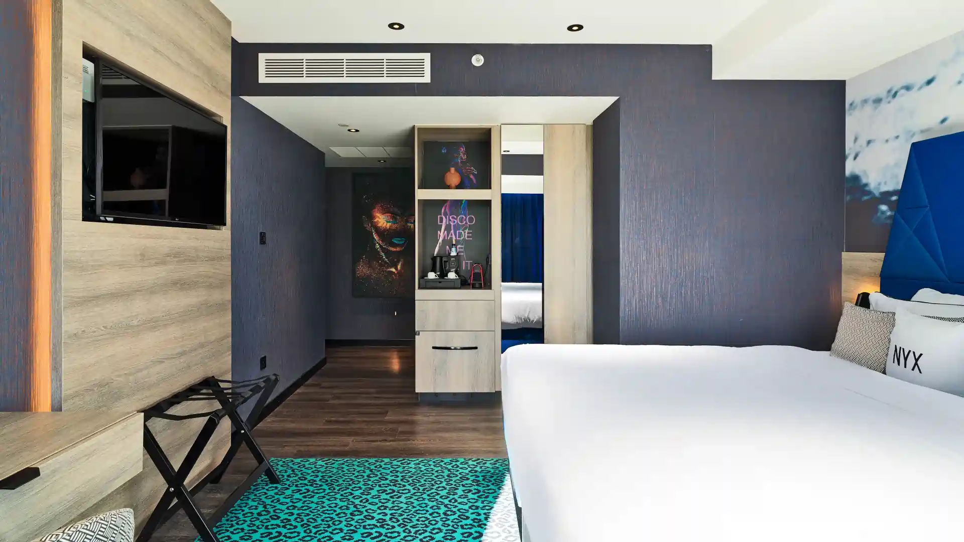 NYX Hotels - photoThumb_4